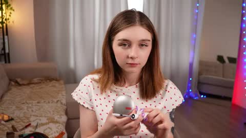 Snapshot of lil__kitty chatting on 6, 4, 2026 Mia online show from 6, 4, 2026