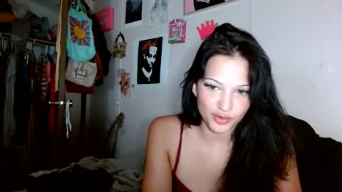 lil_luluvert online show from 11, 4, 2026