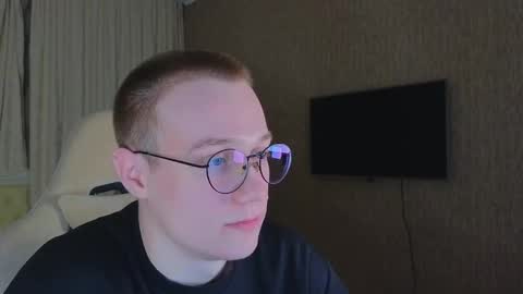 Snapshot of lil_raysss chatting on 9, 1, 2025 lil_raysss online show from 9, 1, 2025