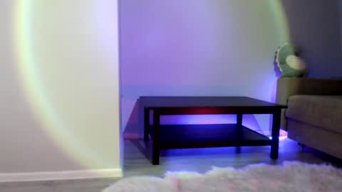 Snapshot of lil_reya chatting on 4, 3, 2025 INST Lil happines s online show from 4, 3, 2025