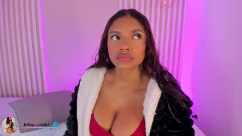 Snapshot of lila_cohen chatting on 23, 12, 2025 L I L A online show from 23, 12, 2025