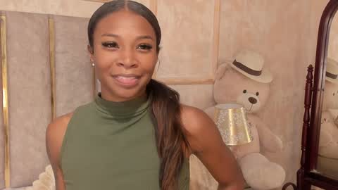 Snapshot of lilabeily chatting on 16, 12, 2024 lila bailey online show from 16, 12, 2024