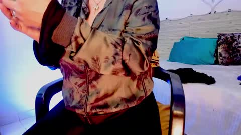 Snapshot of lilah_sweet chatting on 28, 1, 2025 Lilah Sweet online show from 28, 1, 2025