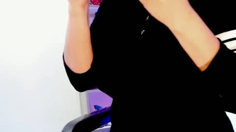 Snapshot of lilah_sweet chatting on 9, 2, 2025 Lilah Sweet online show from 9, 2, 2025