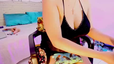 Snapshot of lilah_sweet chatting on 9, 9, 2025 Lilah Sweet online show from 9, 9, 2025