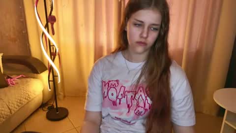 Snapshot of lilasparkling chatting on 21, 7, 2026 LilaSparkling online show from 21, 7, 2026