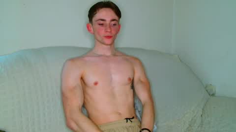 Snapshot of lilbearxxxx chatting on 14, 2, 2026 lilbearxxxx online show from 14, 2, 2026