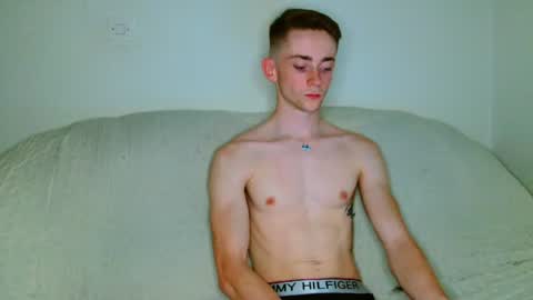 Snapshot of lilbearxxxx chatting on 18, 6, 2026 lilbearxxxx online show from 18, 6, 2026