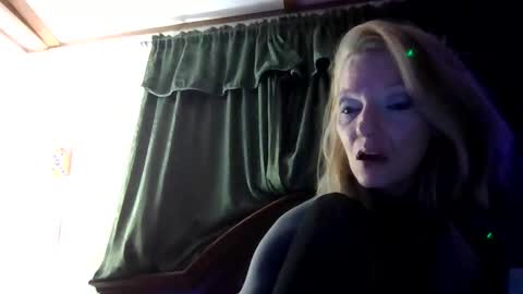 Snapshot of lilbit4u chatting on 16, 12, 2024 lilbit4u online show from 16, 12, 2024