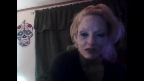 Snapshot of lilbit4u chatting on 8, 1, 2025 lilbit4u online show from 8, 1, 2025