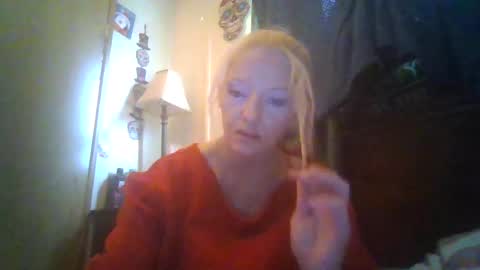 Snapshot of lilbit4u chatting on 16, 2, 2025 lilbit4u online show from 16, 2, 2025