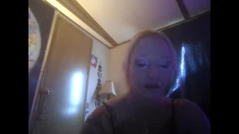Snapshot of lilbit4u chatting on 6, 3, 2025 lilbit4u online show from 6, 3, 2025