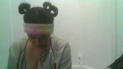 Snapshot of lilbratty_clouds_ogpuffdragon chatting on 13, 1, 2025 lilbratty_clouds_ogpuffdragon online show from 13, 1, 2025