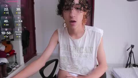 Snapshot of lildan18 chatting on 15, 12, 2025 Daniel online show from 15, 12, 2025