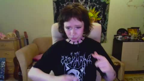 Snapshot of lileyfoxxx chatting on 5, 12, 2024 Lil online show from 5, 12, 2024