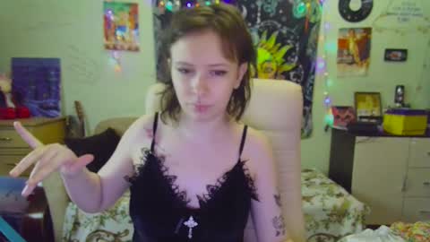 Snapshot of lileyfoxxx chatting on 27, 2, 2025 Lil online show from 27, 2, 2025