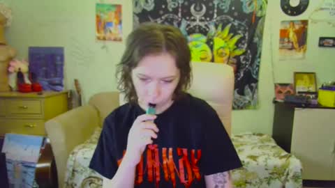 Snapshot of lileyfoxxx chatting on 28, 2, 2025 Lil online show from 28, 2, 2025