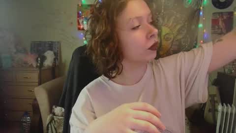 Snapshot of lileyfoxxx chatting on 15, 9, 2025 Lil online show from 15, 9, 2025