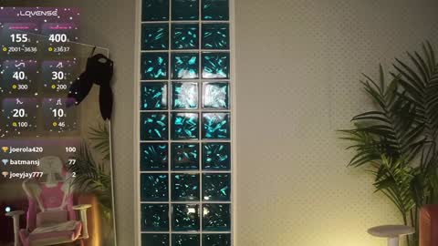 Lili online show from 10, 12, 2024