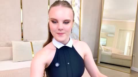 Snapshot of lili_lohan chatting on 5, 5, 2026 lili_lohan online show from 5, 5, 2026