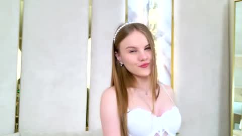 Snapshot of lili_lohan chatting on 17, 5, 2026 lili_lohan online show from 17, 5, 2026