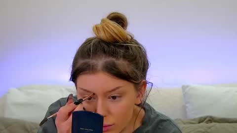 Mia online show from 22, 2, 2025