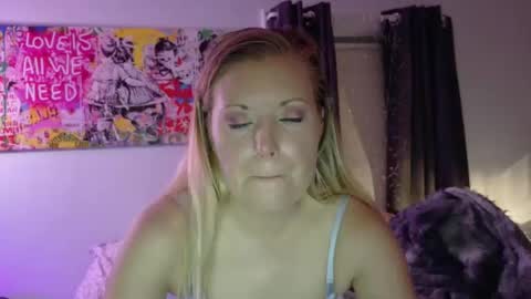 Snapshot of lilianaslilsecret chatting on 17, 5, 2026 LilianaX online show from 17, 5, 2026
