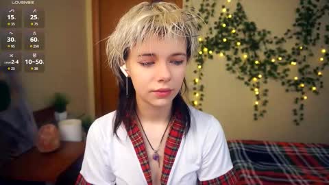 Snapshot of liliandaniels chatting on 16, 9, 2025 Lilian online show from 16, 9, 2025