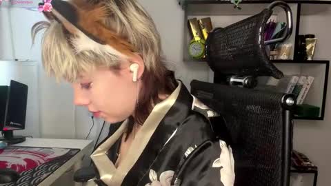 Snapshot of liliandaniels chatting on 13, 2, 2026 Lilian online show from 13, 2, 2026