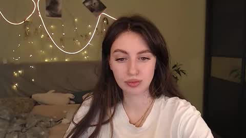 Lilu online show from 11, 11, 2025