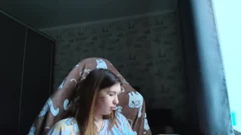 liliawoolf online show from 10, 4, 2026