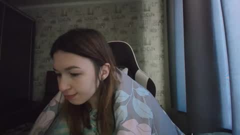 liliawoolf online show from 27, 4, 2026