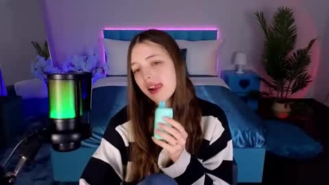 Lili Bakery online show from 2, 2, 2026