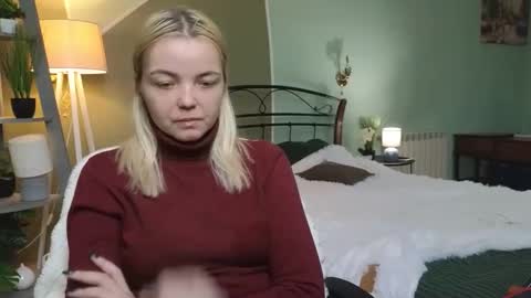 Lilie online show from 15, 2, 2025