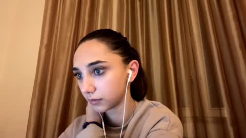 Snapshot of lilihalvorsen chatting on 26, 9, 2025 Lina online show from 26, 9, 2025