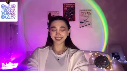 Lina online show from 10, 4, 2026