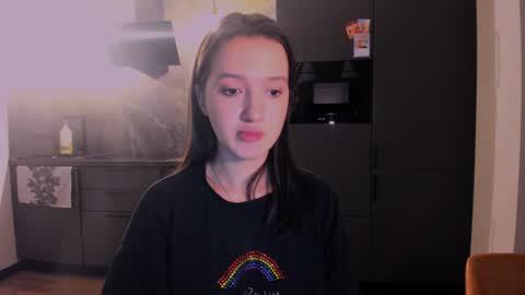 Snapshot of lililaluna chatting on 5, 12, 2024             ...  online show from 5, 12, 2024