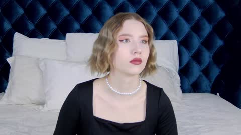 LiliLinn online show from 31, 1, 2025