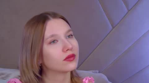 LiliLinn online show from 1, 12, 2025