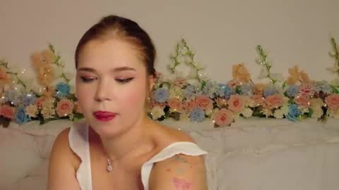 Lilith Bonheur online show from 18, 2, 2026