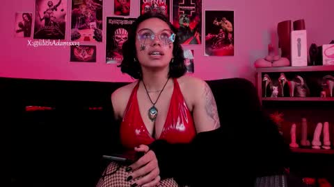 Snapshot of lilith_deveraux_ chatting on 25, 10, 2025 MISTRESS LILITH online show from 25, 10, 2025