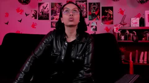 Snapshot of lilith_deveraux_ chatting on 3, 11, 2025 MISTRESS LILITH online show from 3, 11, 2025