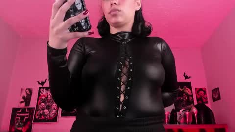 Snapshot of lilith_deveraux_ chatting on 17, 7, 2026 MISTRESS LILITH online show from 17, 7, 2026