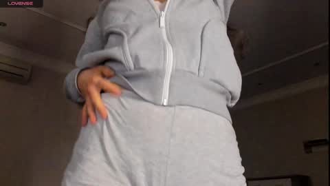 Snapshot of lilith_lutherlow chatting on 19, 1, 2025 lilith online show from 19, 1, 2025