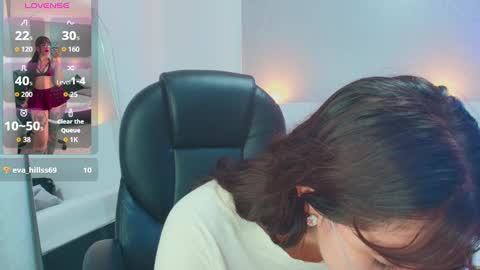 Lilith  online show from 8, 10, 2025