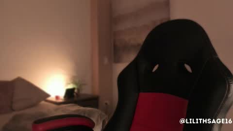 lilith_sage_ online show from 10, 10, 2025