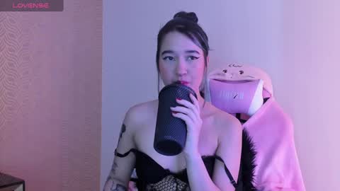 Lilith online show from 4, 2, 2025