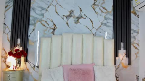 Lilith  online show from 11, 4, 2026