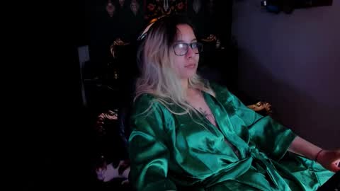 lilithmystic01 online show from 10, 1, 2025