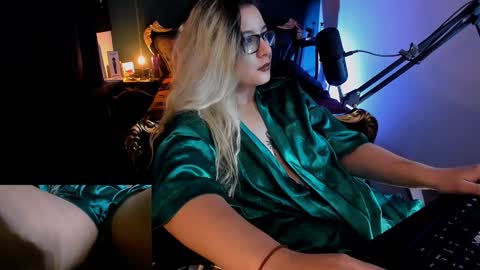 lilithmystic01 online show from 19, 1, 2025